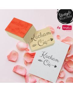 stempel kreatywny drewniany walentynkowy z napisem kocham cię