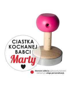 stempel do ciastek i odbicie z napisem ciastka kochanej babci z imieniem do personalizacji