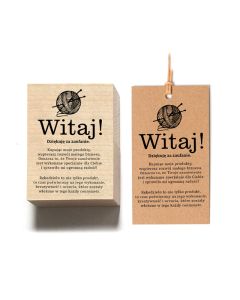 drewniany stempel z napisem "Witaj dziękuję za zaufanie..."  z włóczką 